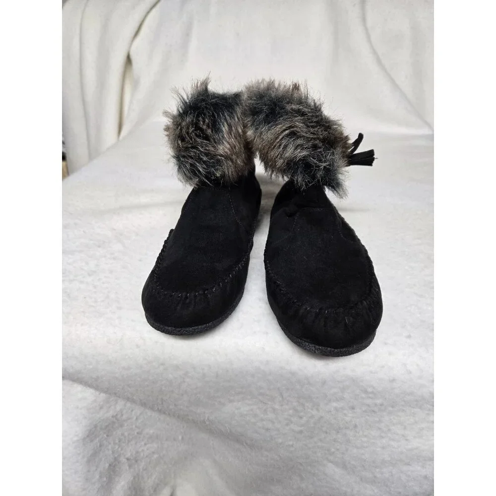 Steve Madden Girl Finnn‎ Black Faux Fur-Lined Moccasin Slippers Size 5M